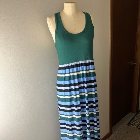 Striped Maxi Dress LOFT Beach - Picture 2 of 5